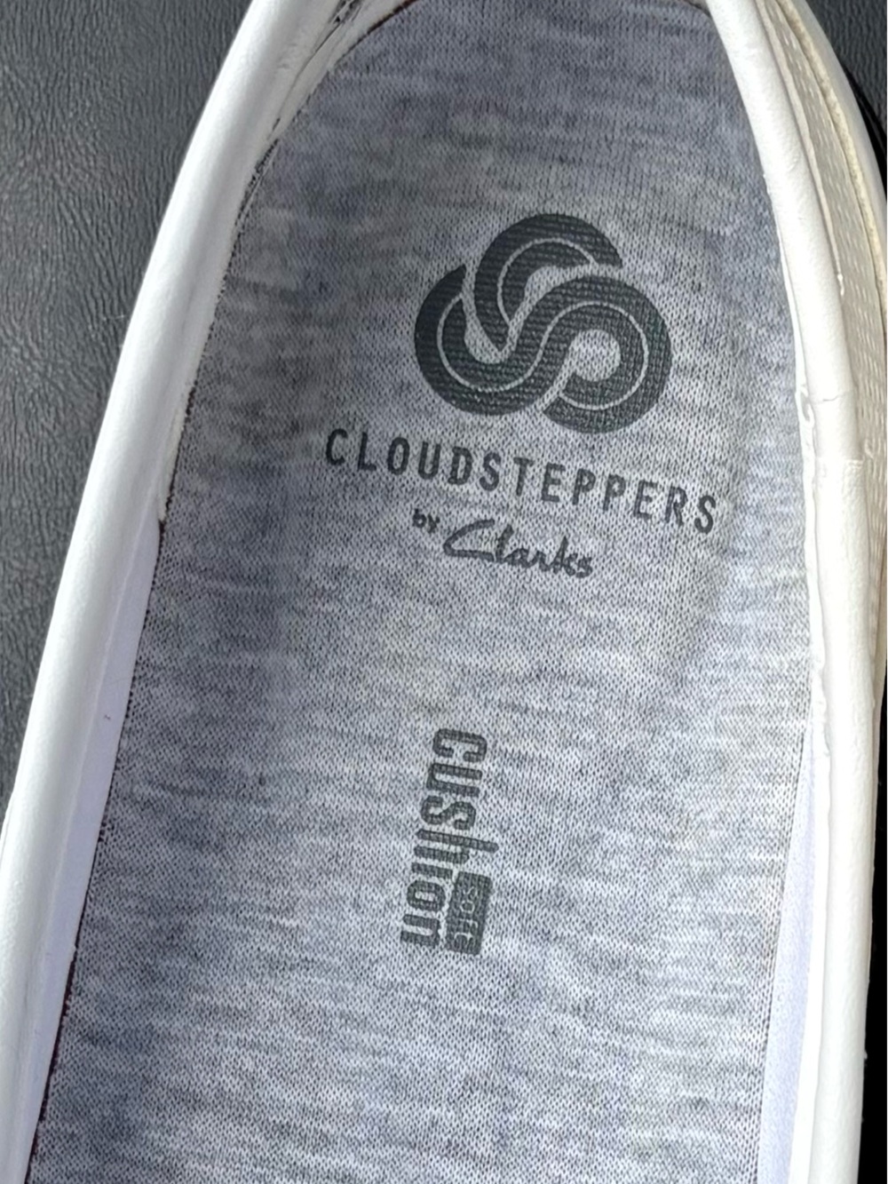 NEW women’s white leather Clark’s Cloudsteppers shoes. Lightweight flats - Picture 6 of 10